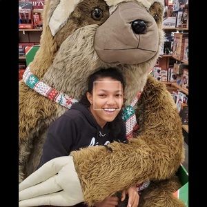 Meet your Posher, Shayla